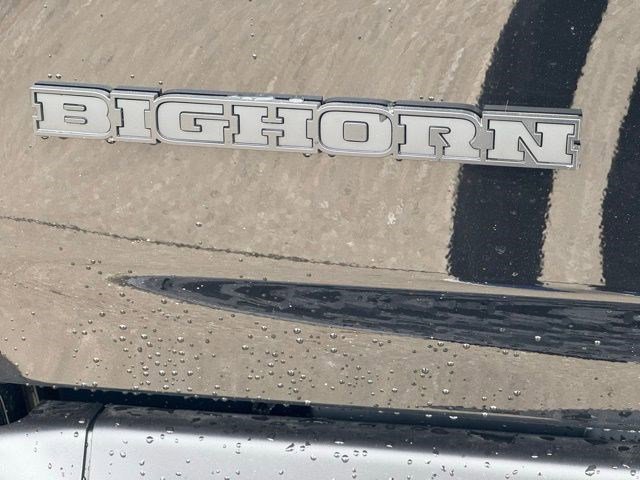 New 2026 Diamond Black Crystal Pearl-Coat Exterior Paint RAM Big Horn image 30