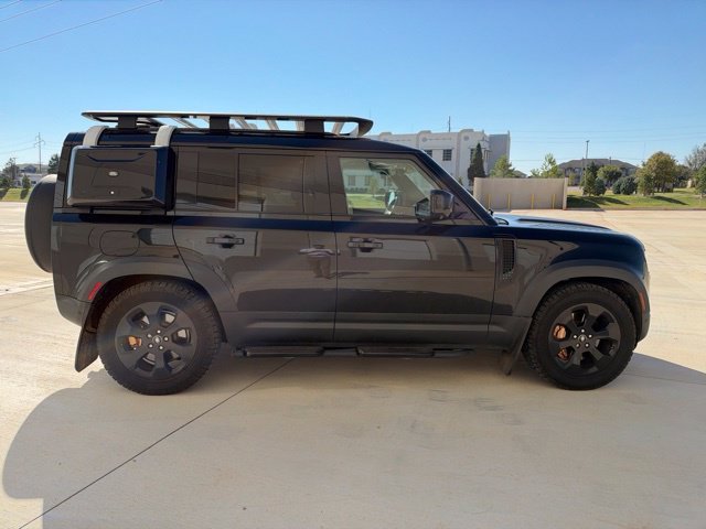 Used 2020 Black Land Rover HSE image 5