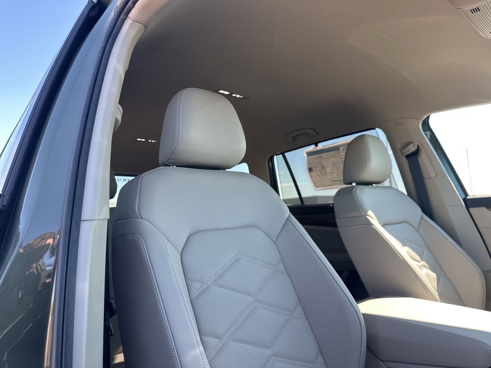 New 2026 Green Volkswagen 2.0T SE w/Technology image 41