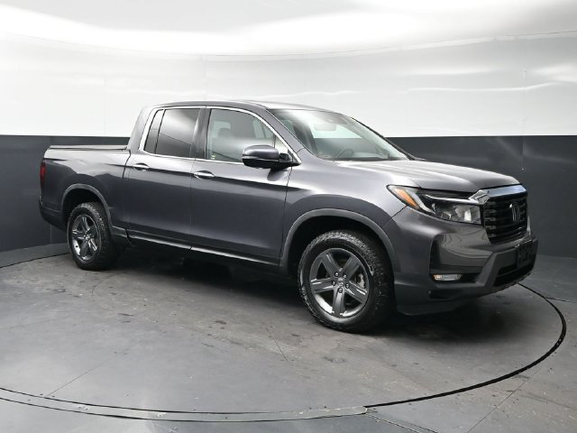 Certified Used 2023 Modern Steel Metallic Honda AWD RTL-E image 1
