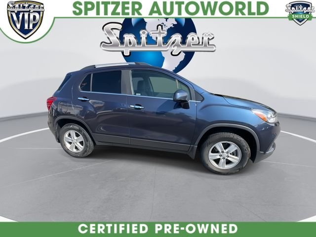 Used 2018 Blue Metallic Chevrolet LT image 10