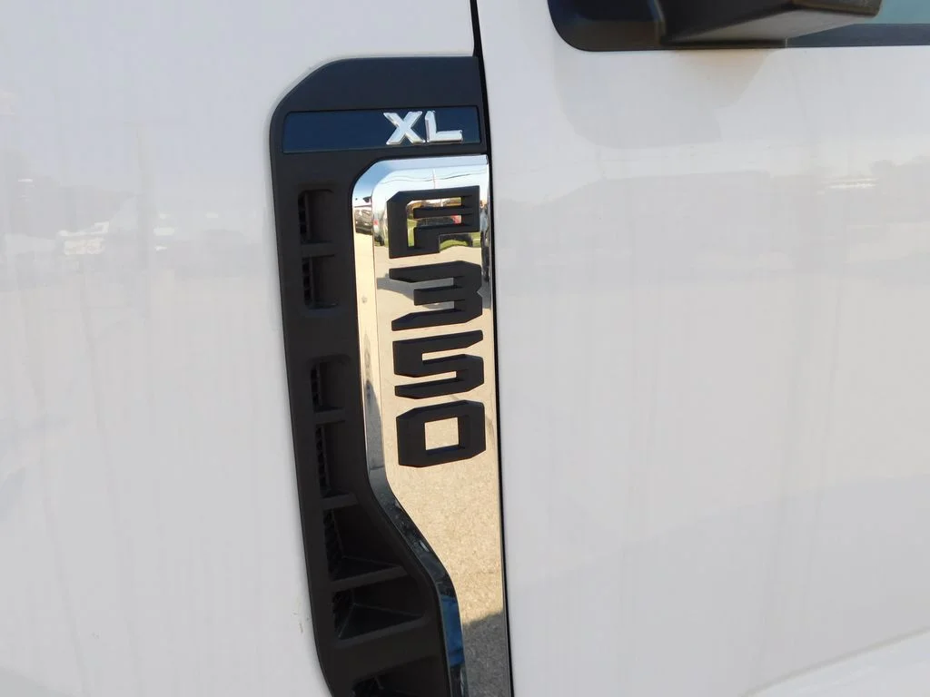 2026 Ford F-350 Super Duty XL - Photo 34