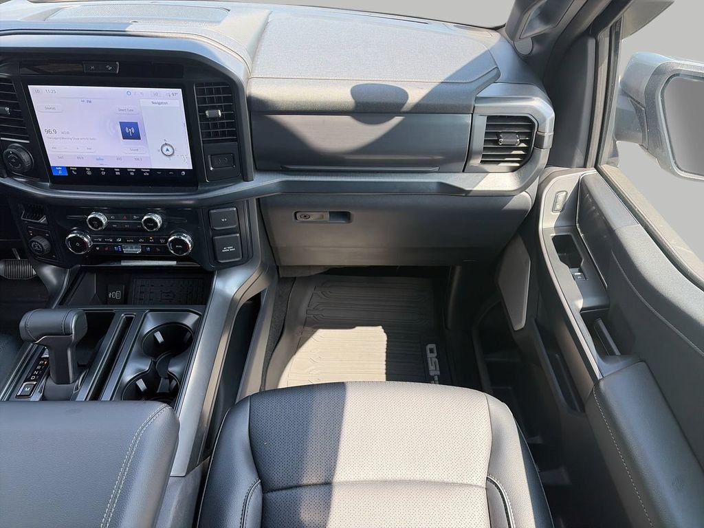 Used 2025 Silver Ford Lariat image 12