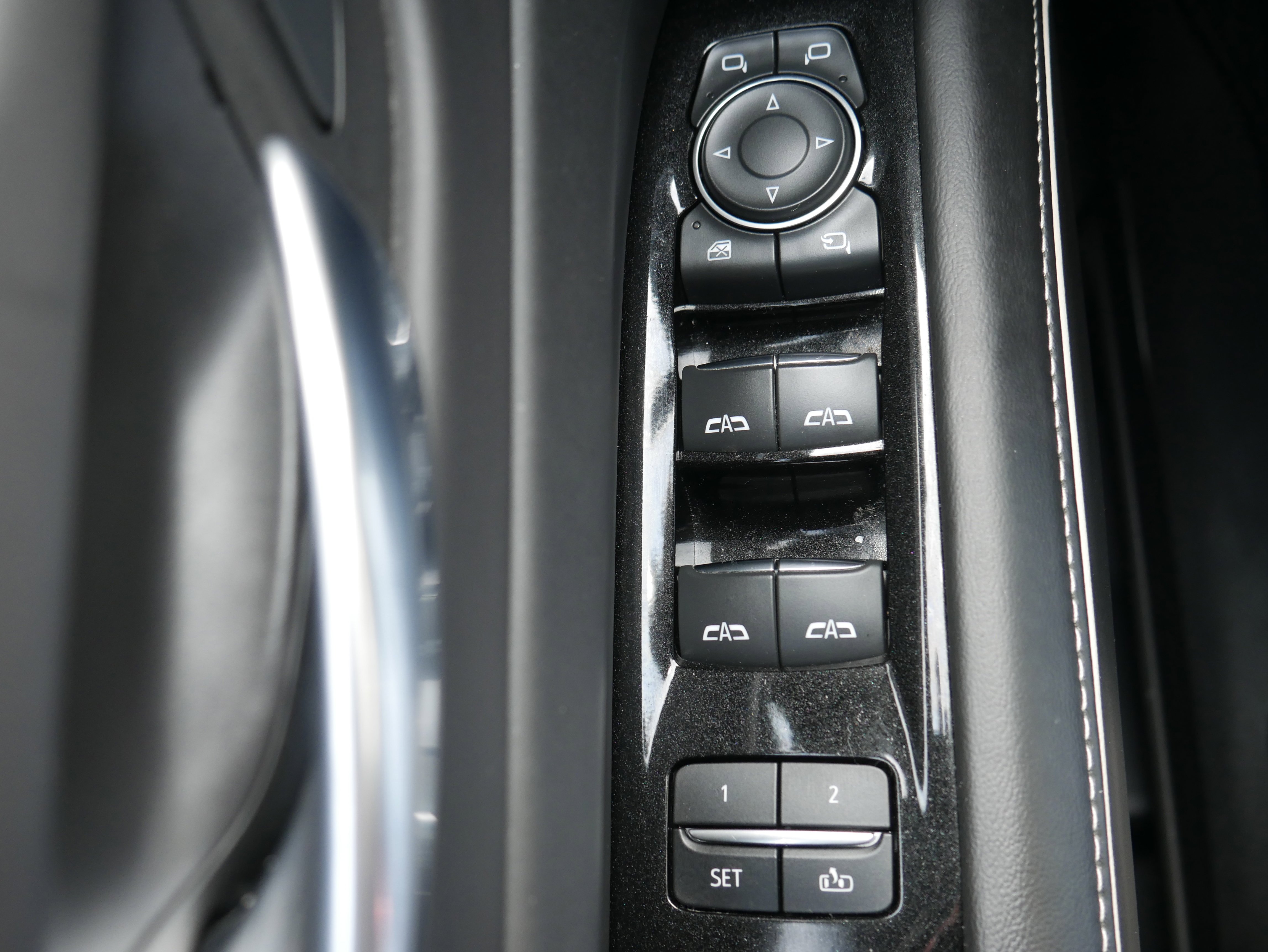 Used 2021 Black Raven Cadillac Premium Luxury Platinum image 38