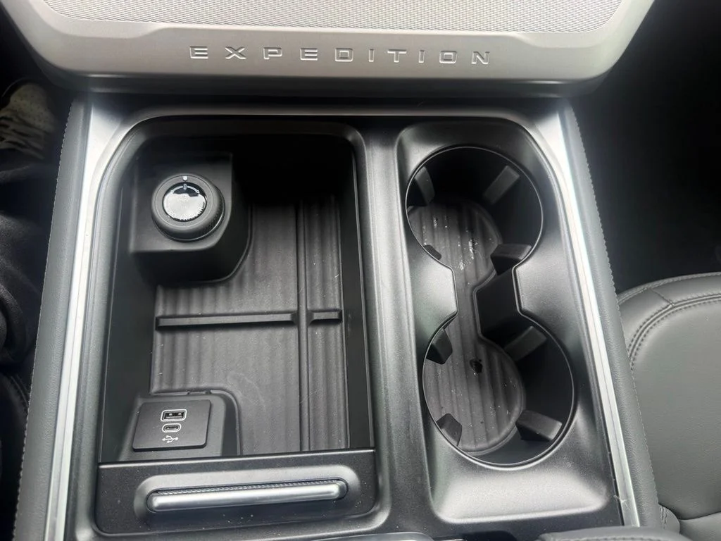New 2026 Space Silver Metallic Ford MAX Active image 21