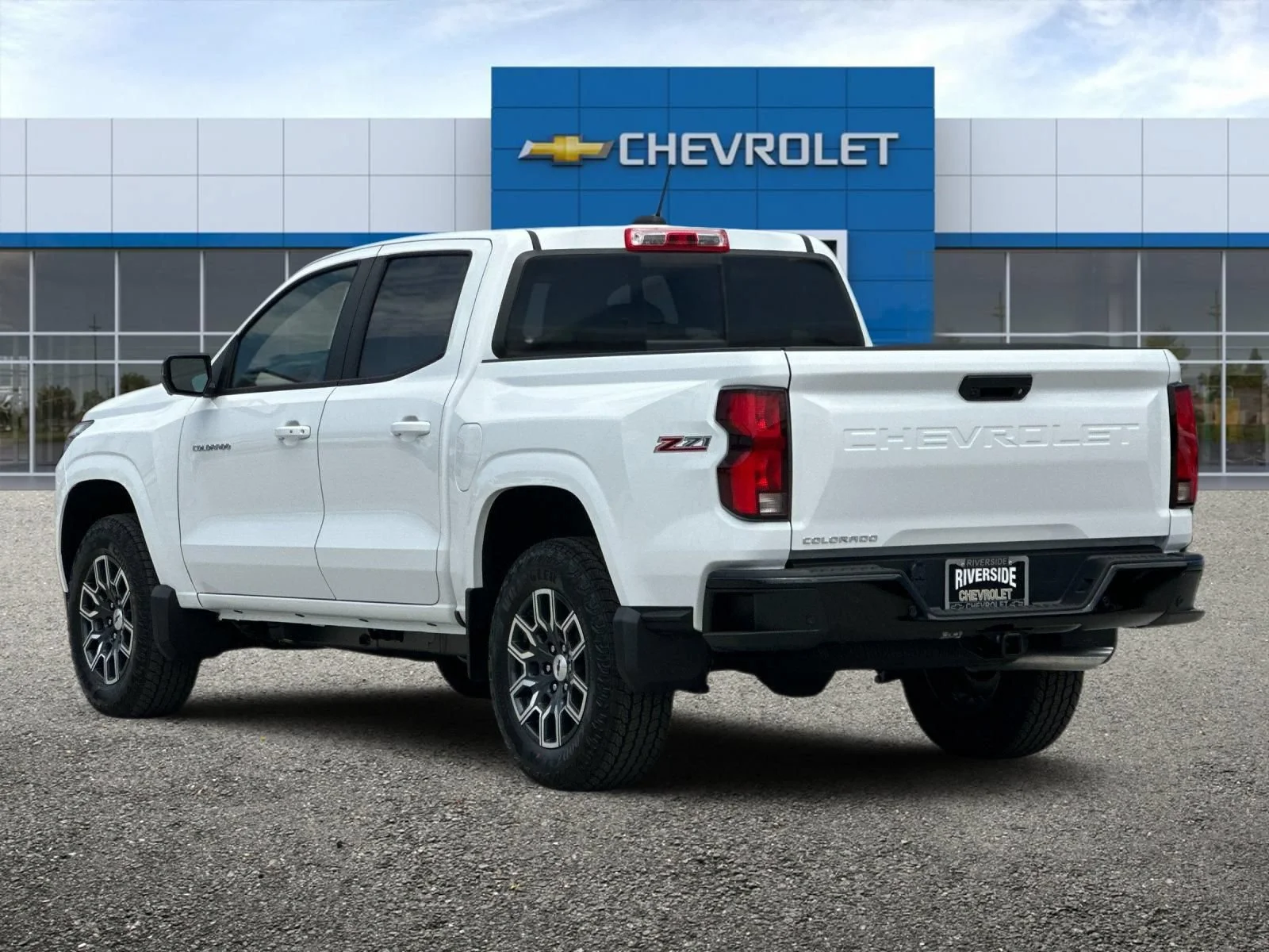 New 2026 Summit White Chevrolet Z71 image 6
