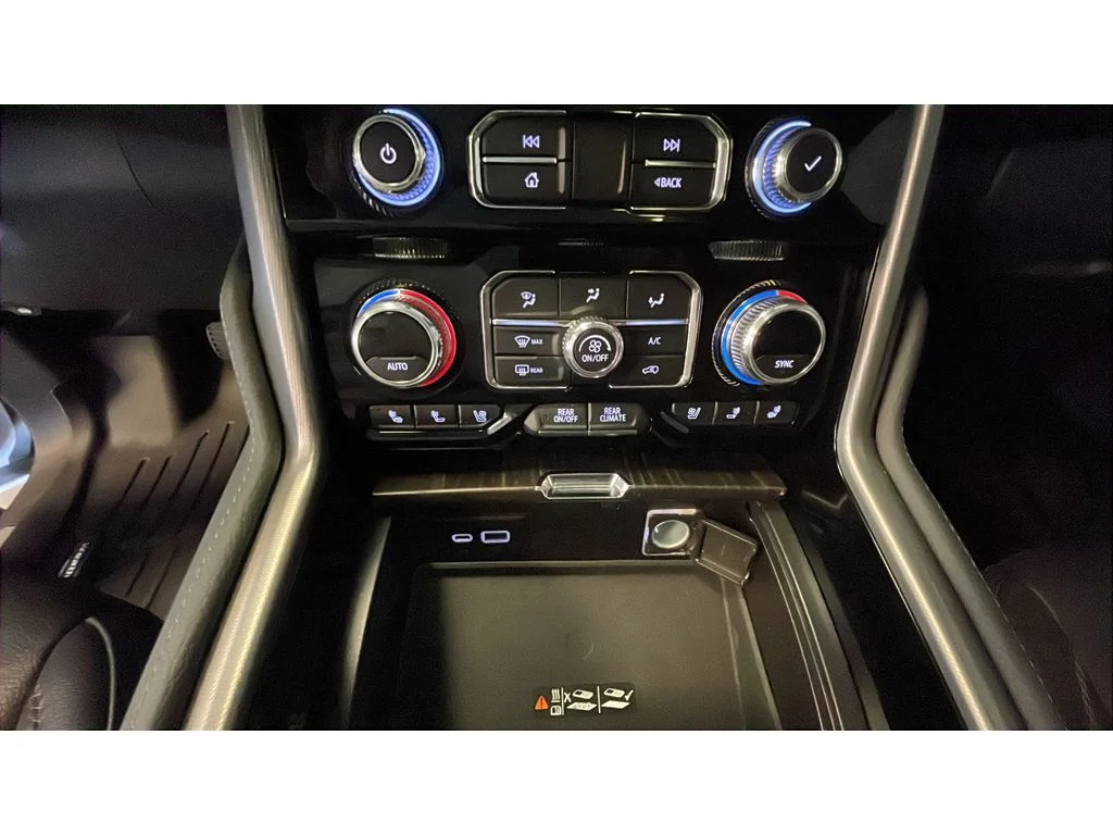 Used 2022 White Frost Tri-Coat GMC Denali image 14