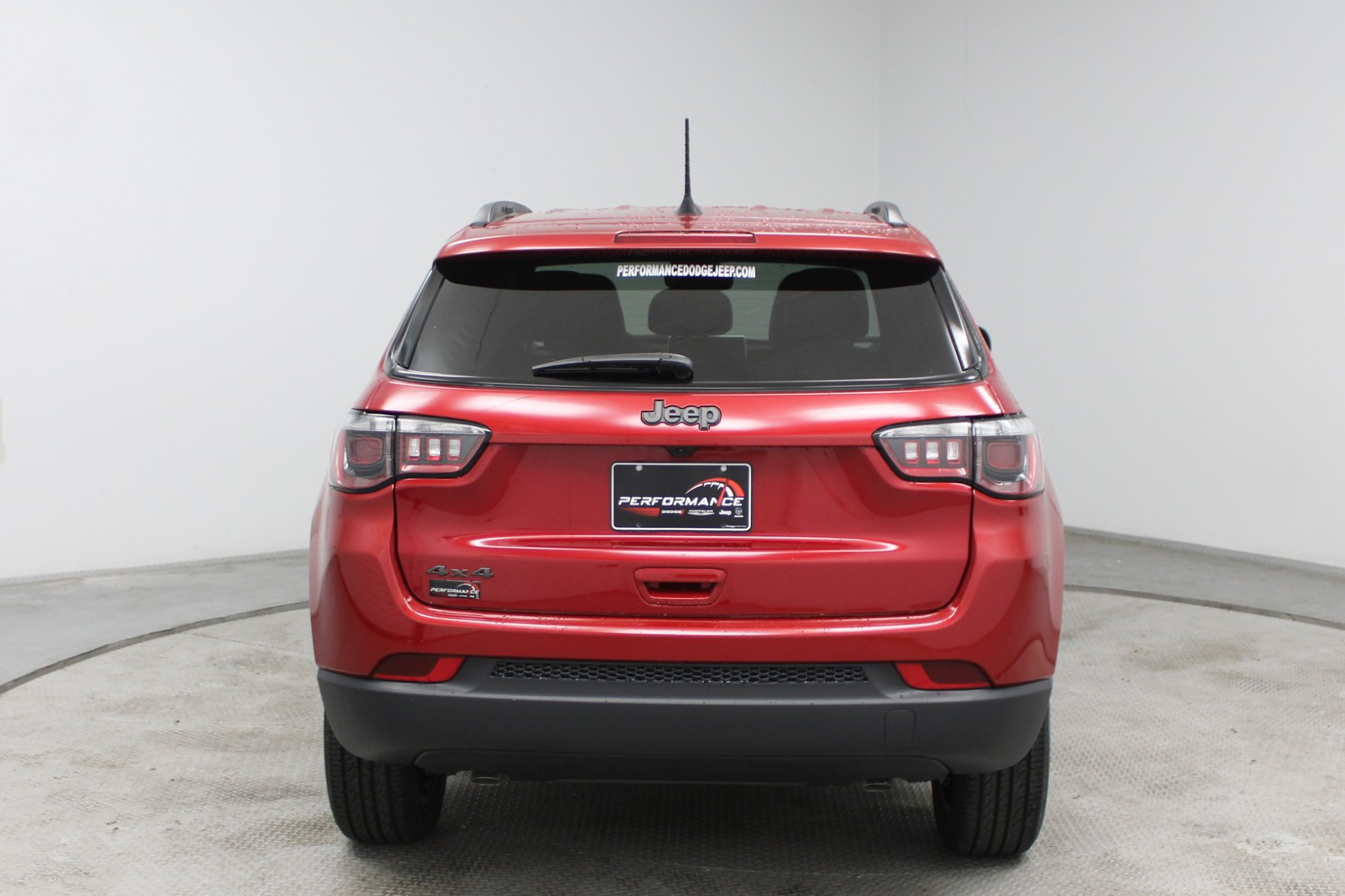 New 2026 Red Hot Pearl-Coat Exterior Paint Jeep LATITUDE ALTITUDE 4X4 image 29