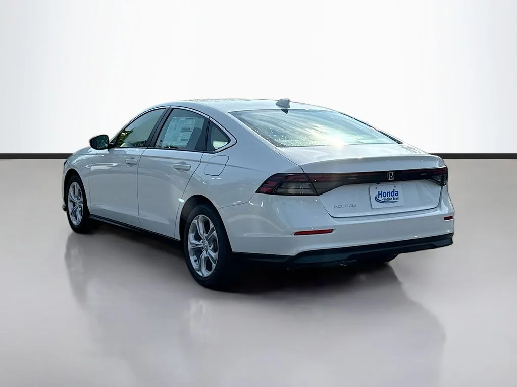 New 2026 Platinum White Pearl Honda LX image 6