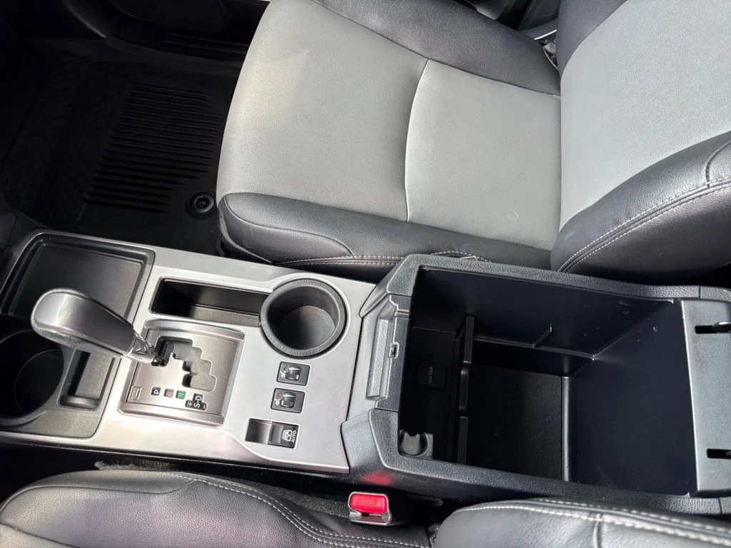 Used 2022 Silver Toyota SR5 Premium image 12