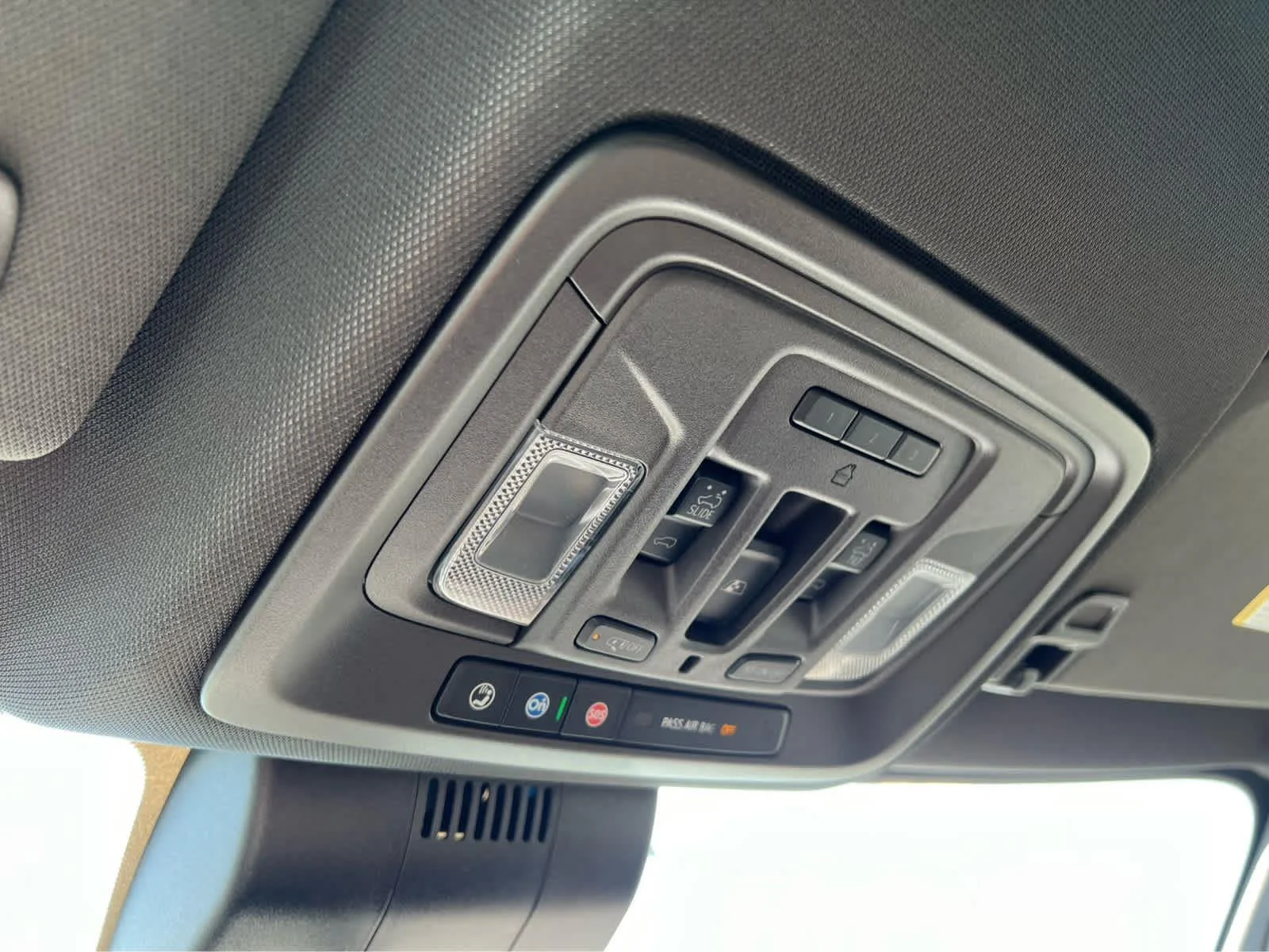 2026 GMC Sierra 3500HD Denali - Photo 28