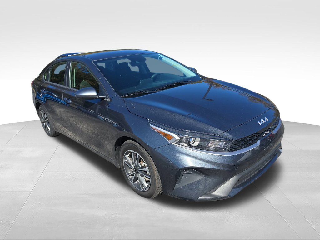 Used 2024 Gray Kia LXS image 7