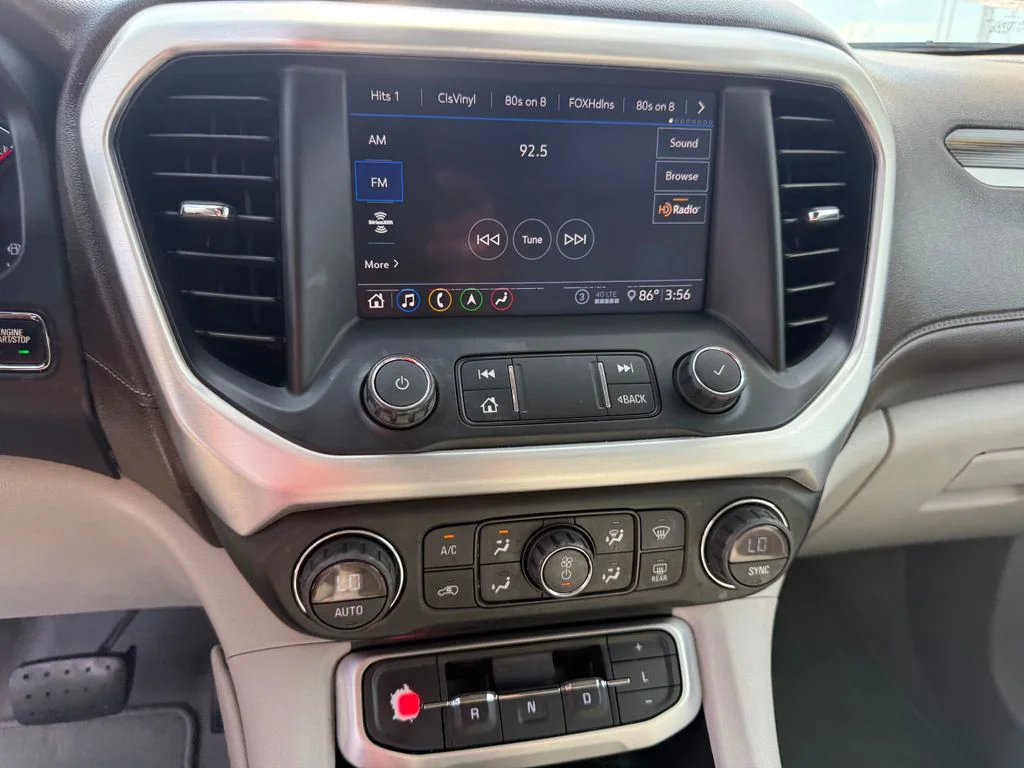 Used 2020 White GMC SLT image 11