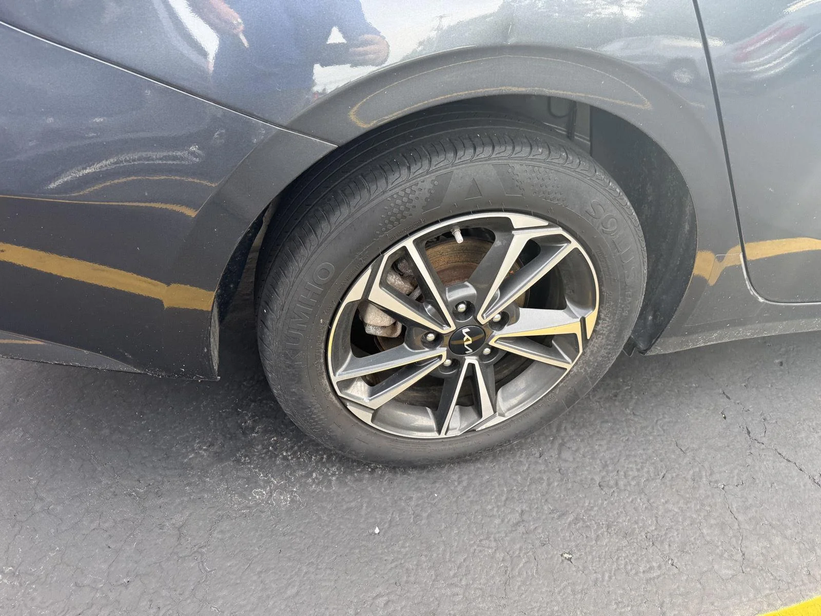 Used 2024 Gy Kia LXS image 5