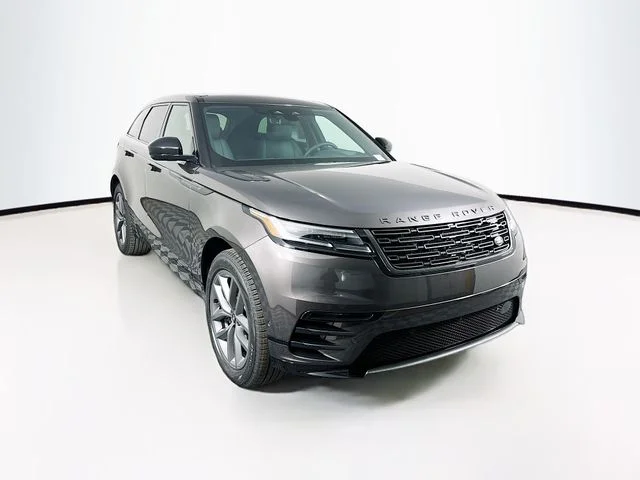 Certified Used 2026 Charente Grey Land Rover Dynamic SE image 3