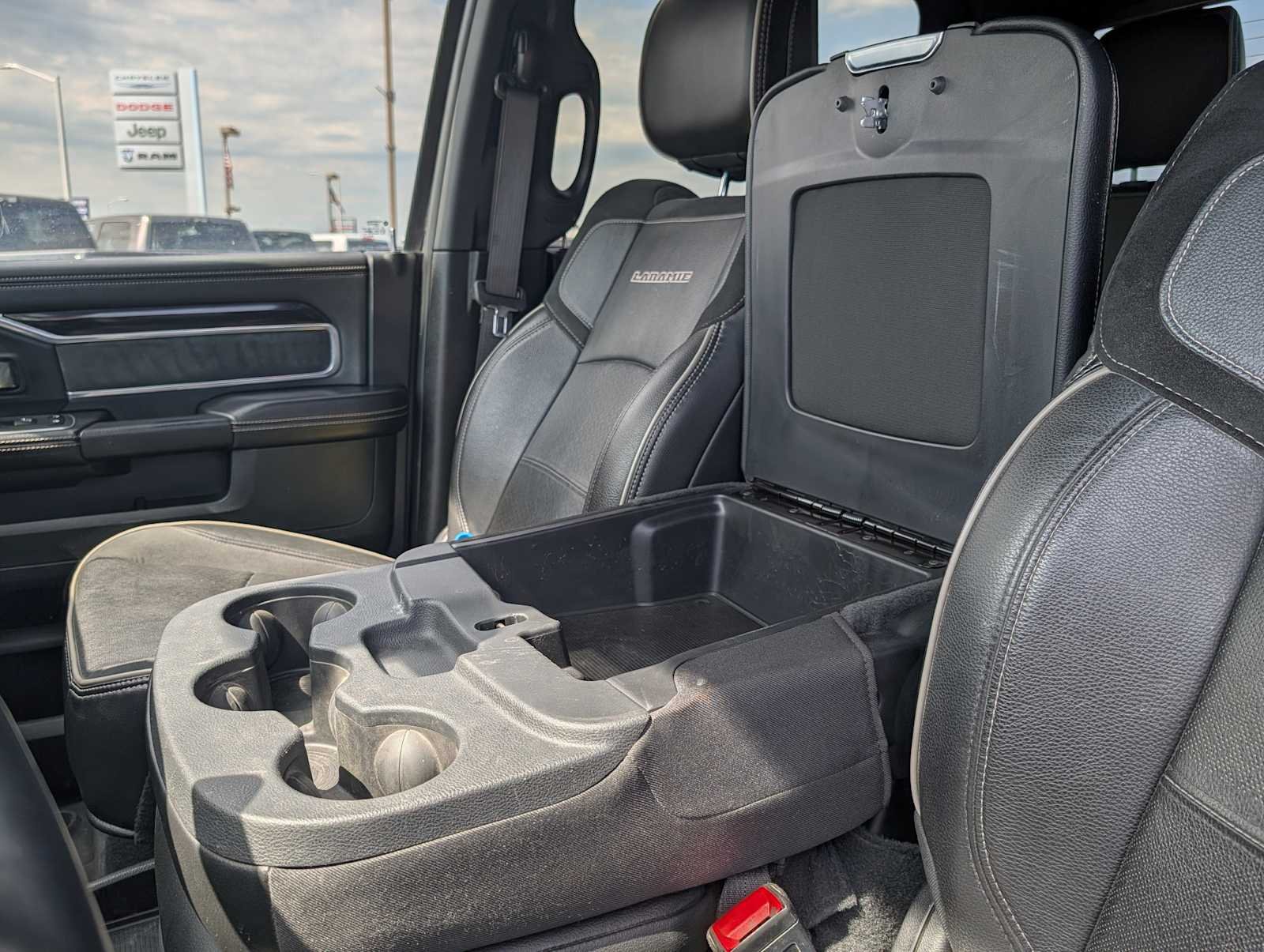 Used 2022 Granite Crystal Metallic Clearcoat Ram Laramie image 19