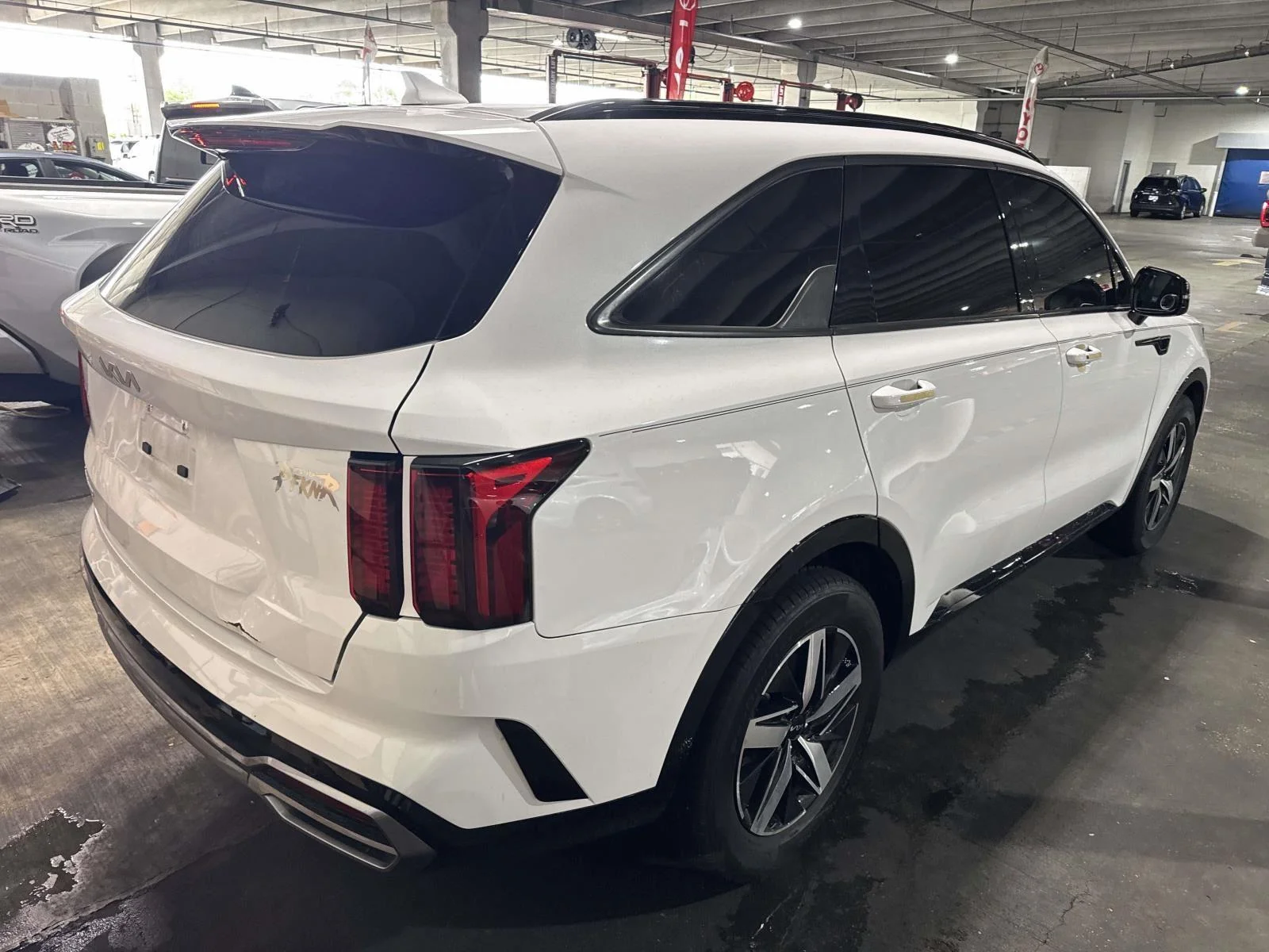 Used 2023 Glacial White Pearl Kia S image 13