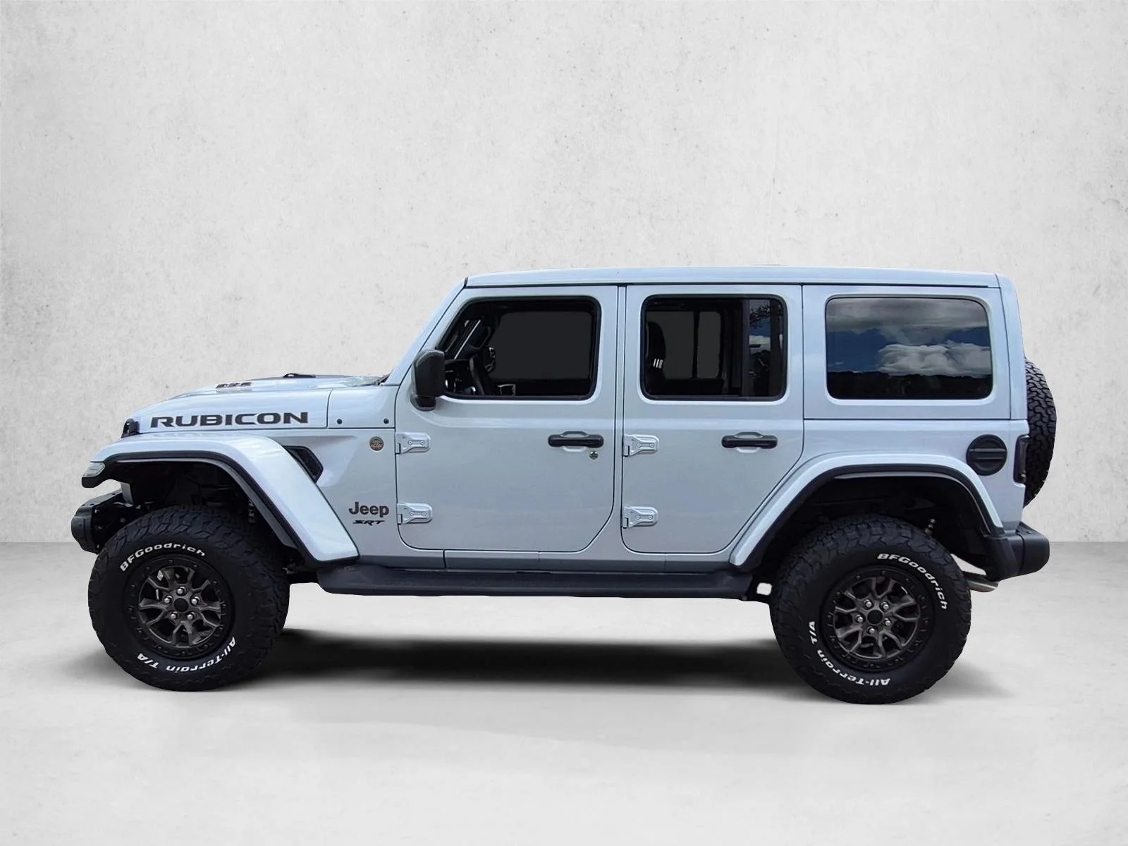 Used 2022 Silver Zynith Clearcoat Jeep Unlimited Rubicon 392 image 8
