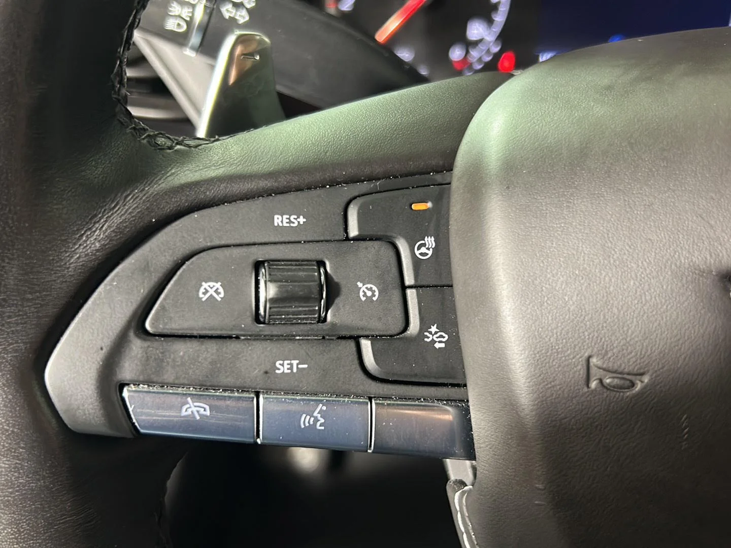 Used 2024 Summit White Cadillac V-Series image 23