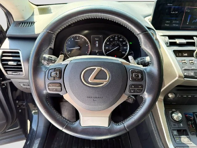 Used 2018  Lexus 300 Base image 11