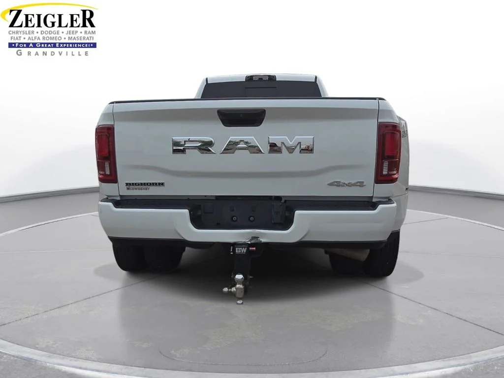 Used 2025 White Ram Big Horn image 6
