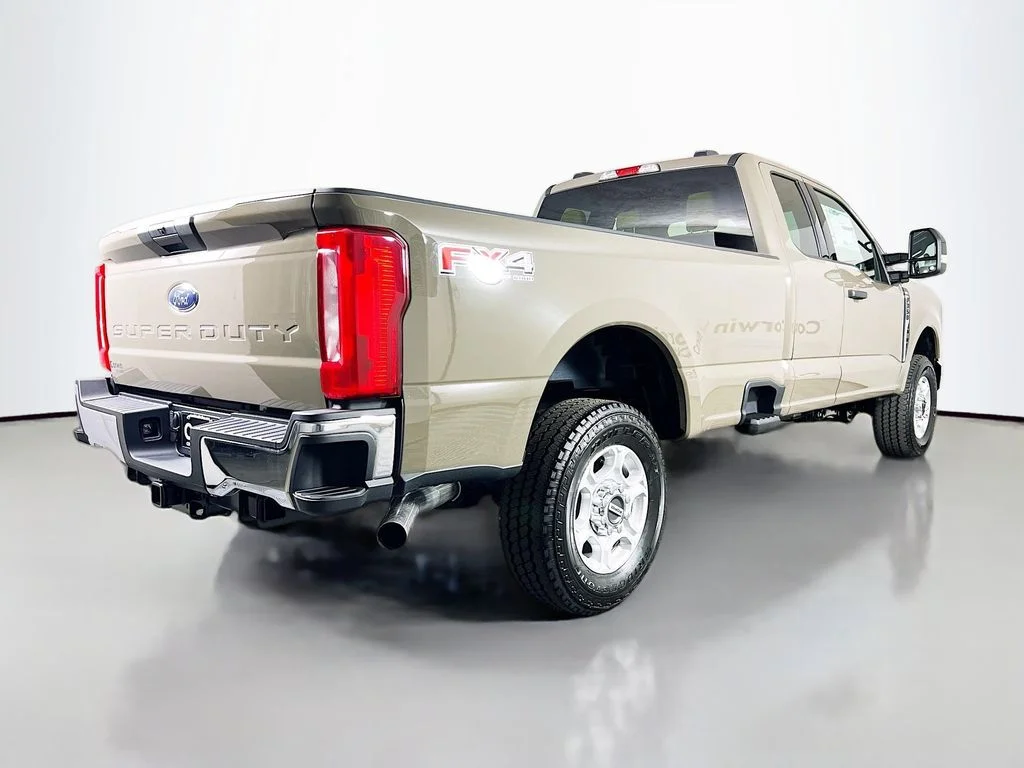 New 2026 Marsh Gray Ford XLT image 14