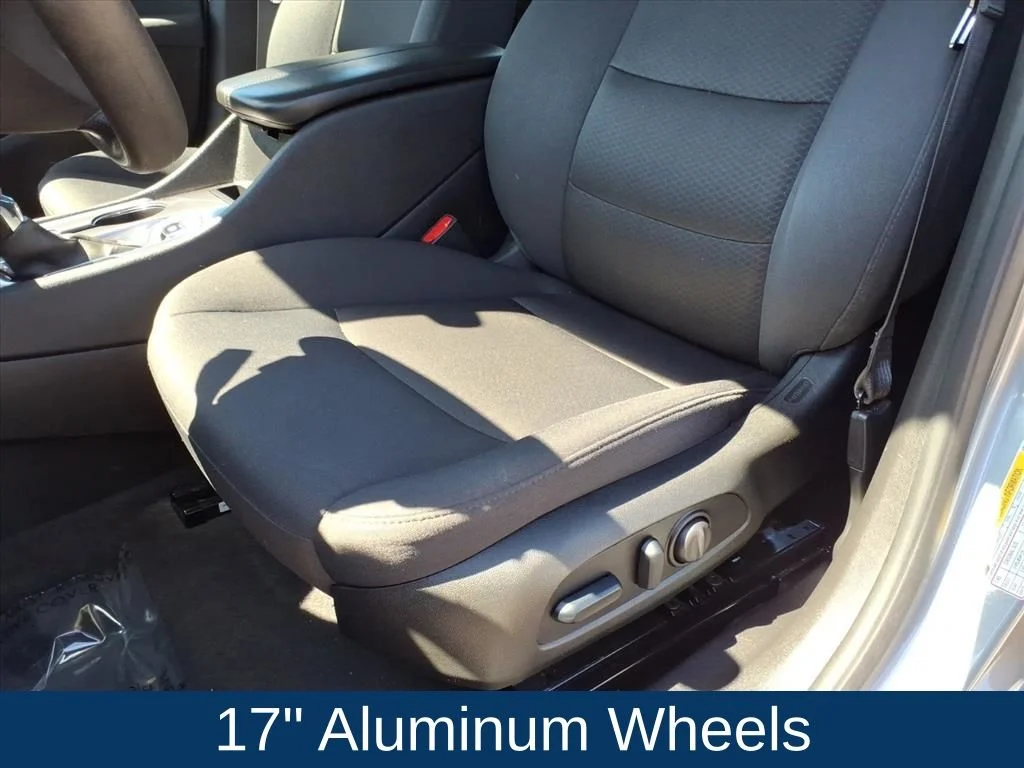 Used 2024 Blue Chevrolet LT image 18