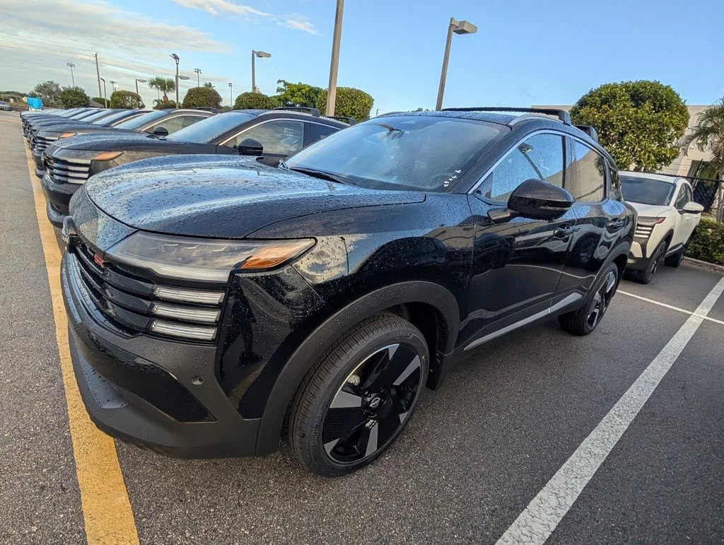 New 2025 Black Nissan SR image 4