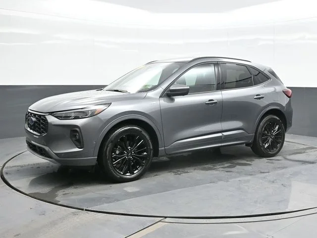 Used 2024 Gray Ford ST-Line Elite image 5