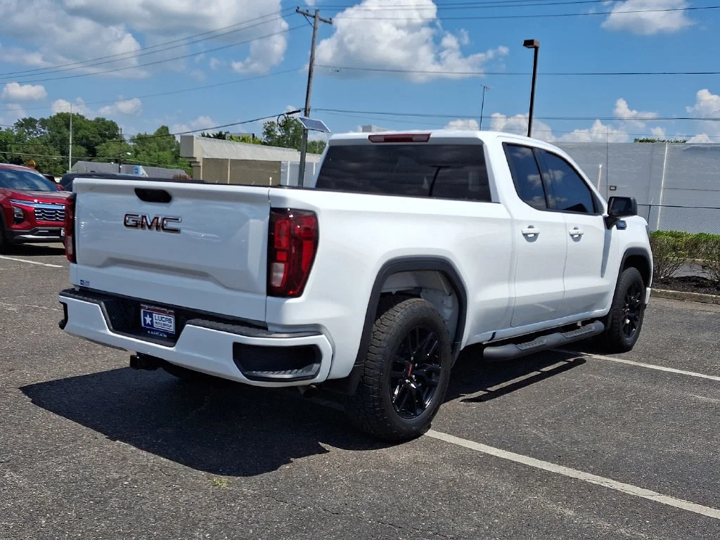 Used 2026 Summit White GMC Elevation image 11