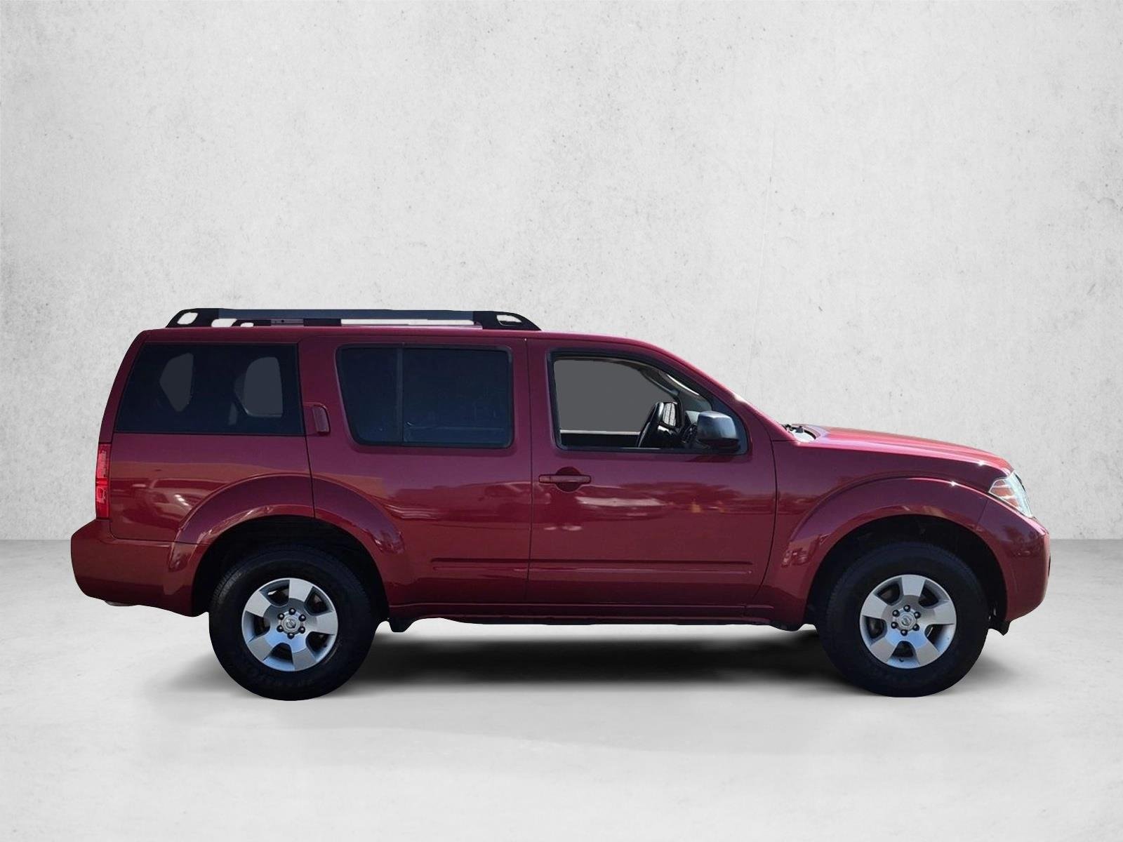 Used 2009 Red Brick Nissan S image 4