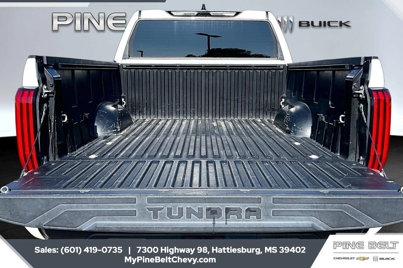 Used 2023 Ice Cap Toyota SR5 image 5