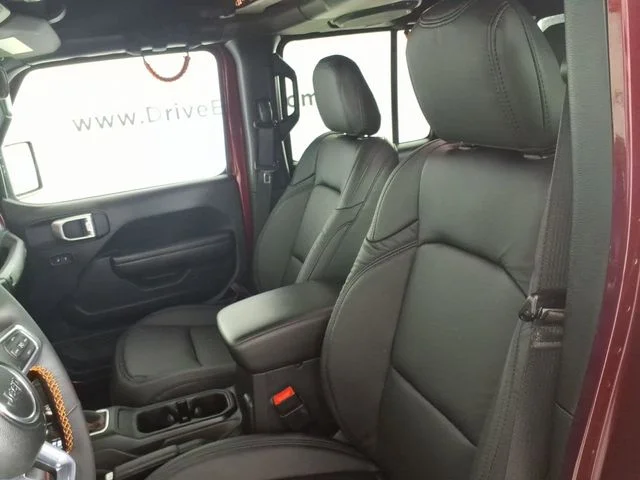 Used 2021 Red Jeep Mojave image 14