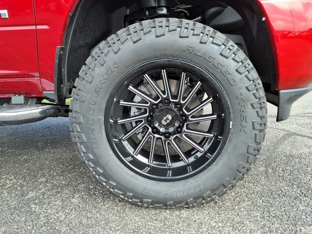 New 2026 Molten Red Pearl-Coat Exterior Paint RAM Big Horn image 9