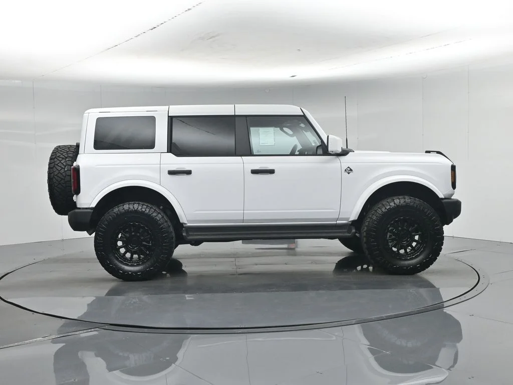 New 2026 Oxford White Ford Outer Banks image 29