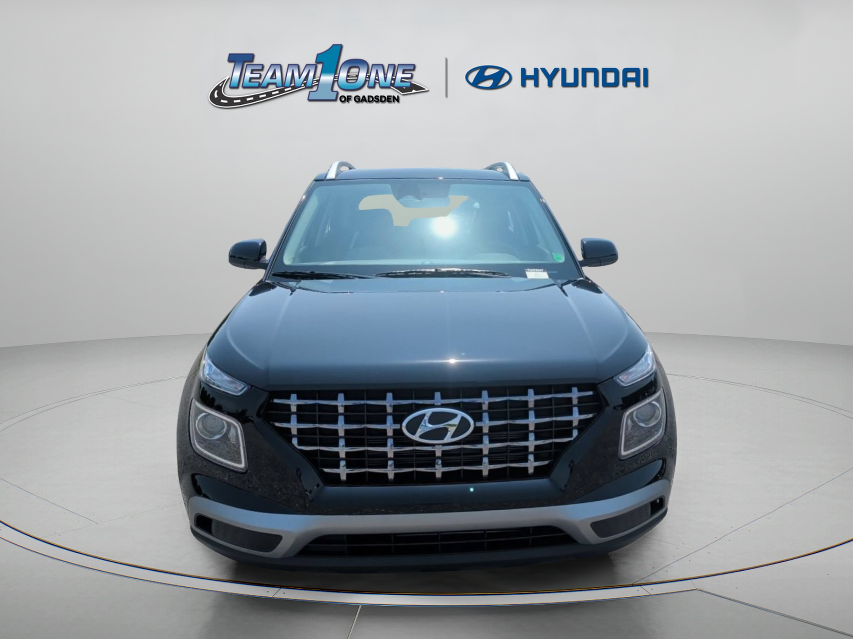New 2026 Onyx Black Hyundai SEL image 2
