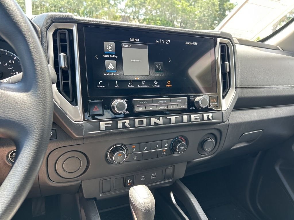 Used 2025 Gray Nissan SV image 33