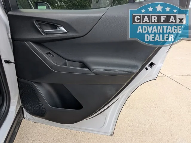 Used 2026 Summit White Chevrolet LT image 29