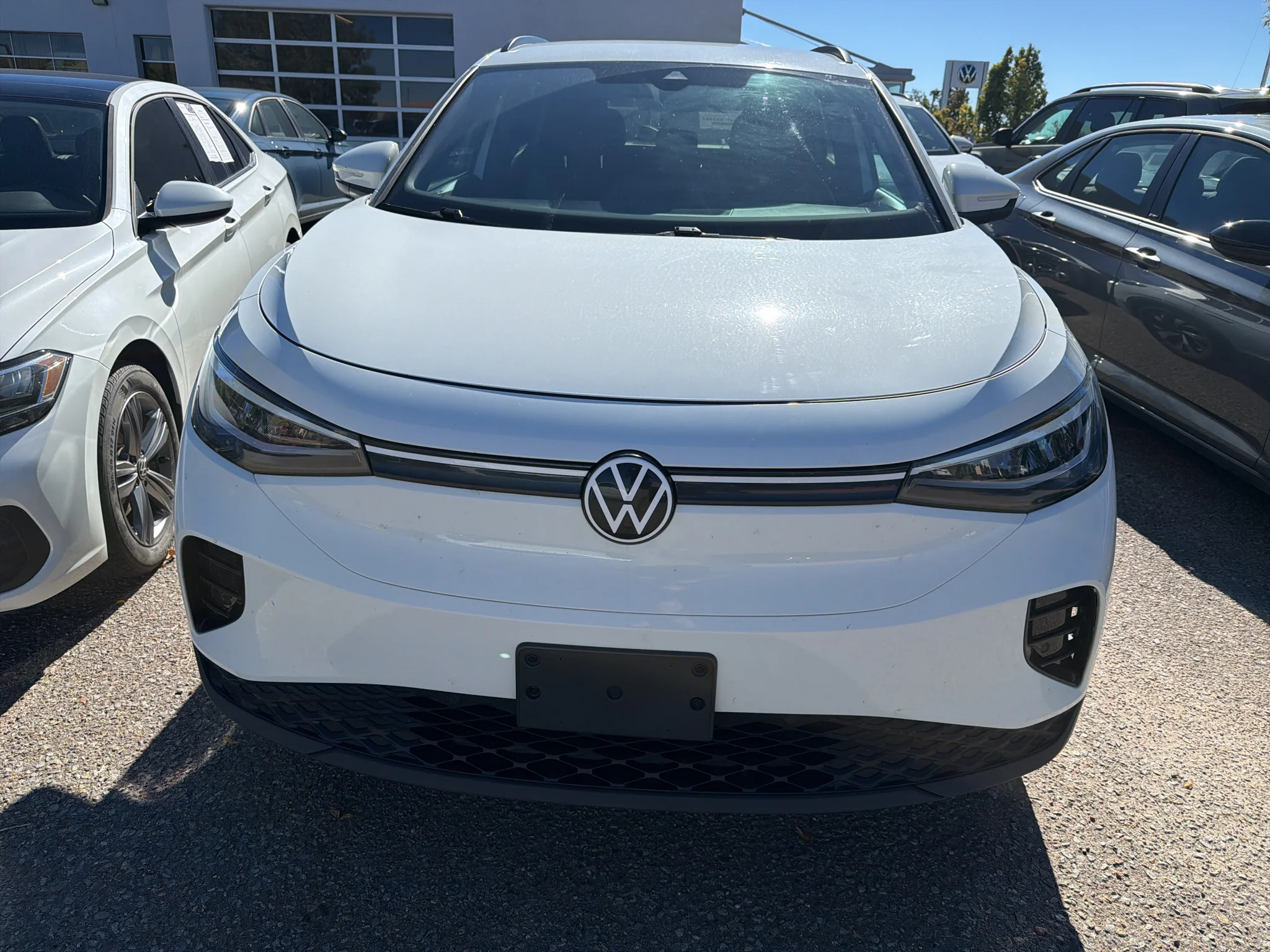 Used 2023 Pure White Volkswagen Pro image 9