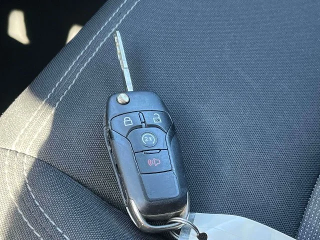 Used 2019 Ingot Silver Ford XLT image 38