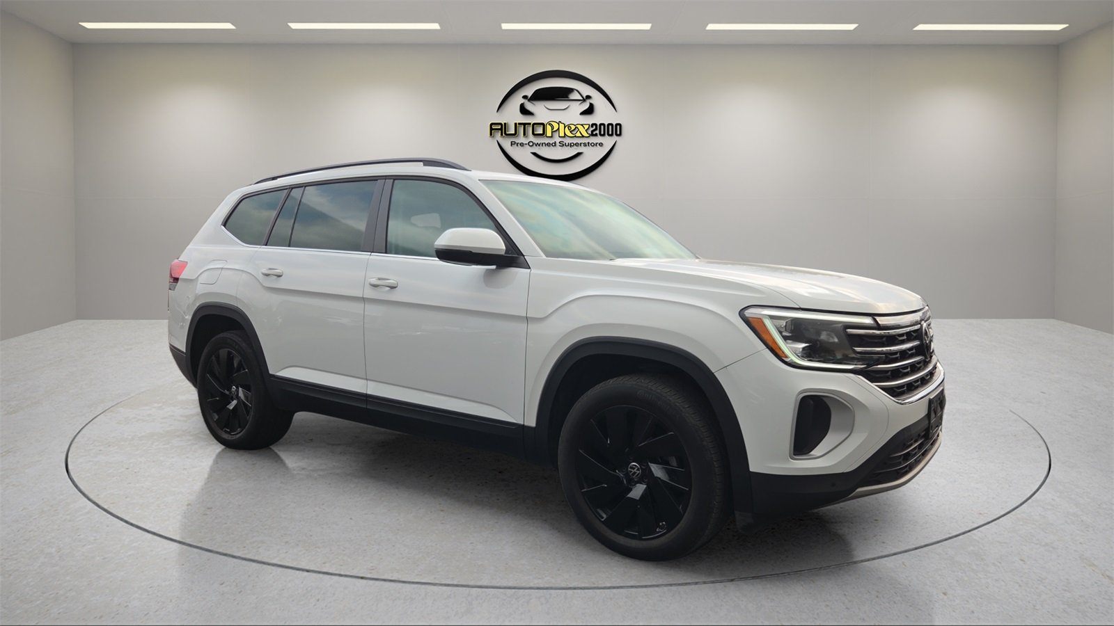 2024 Volkswagen Atlas SE w/Tech