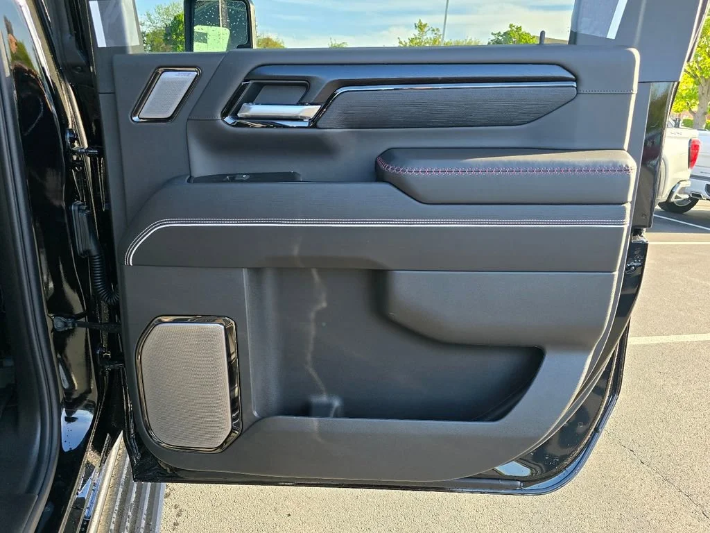 2026 GMC Sierra 2500HD AT4X - Photo 30