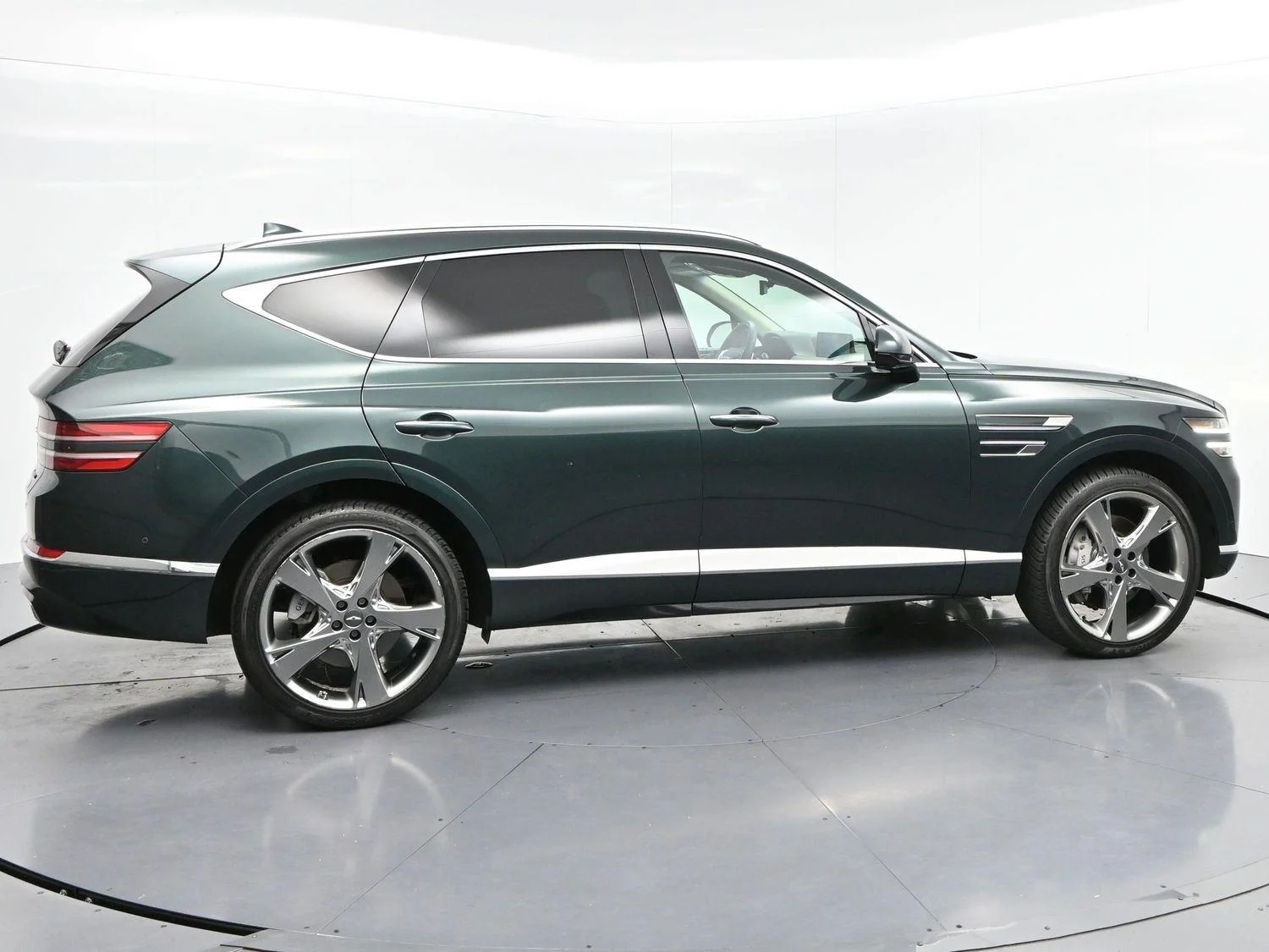 Used 2023  Genesis 3.5T AWD image 8