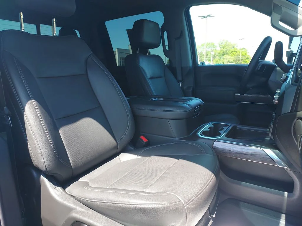 Used 2022 Blue Chevrolet LTZ image 30