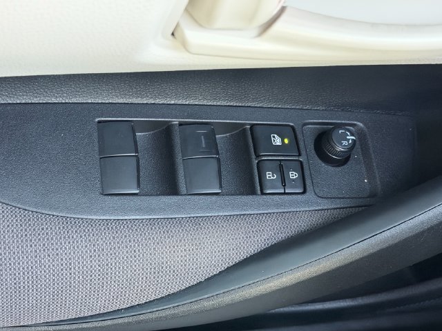 Used 2026  Toyota LE image 13