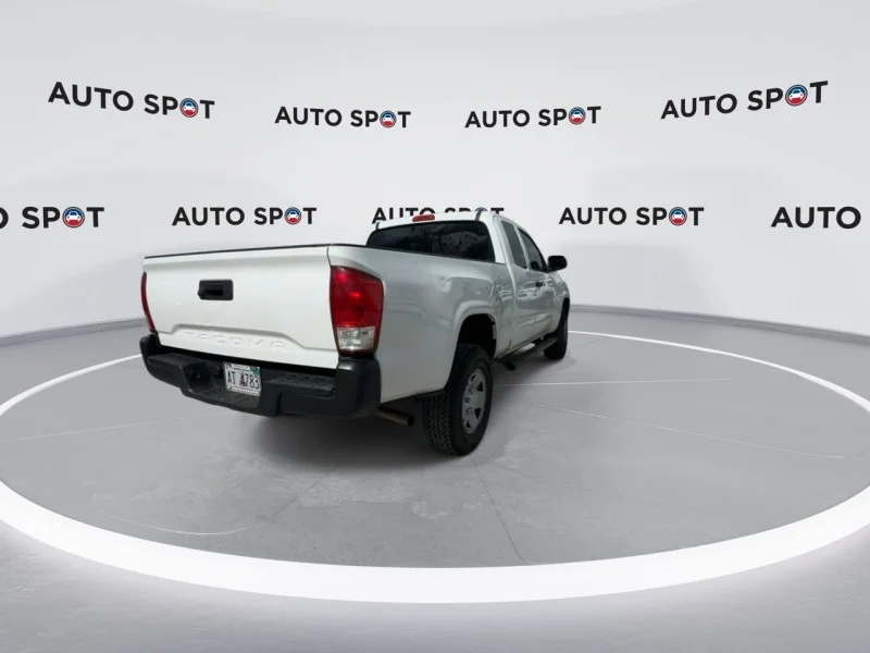 Used 2017 white Toyota SR image 8