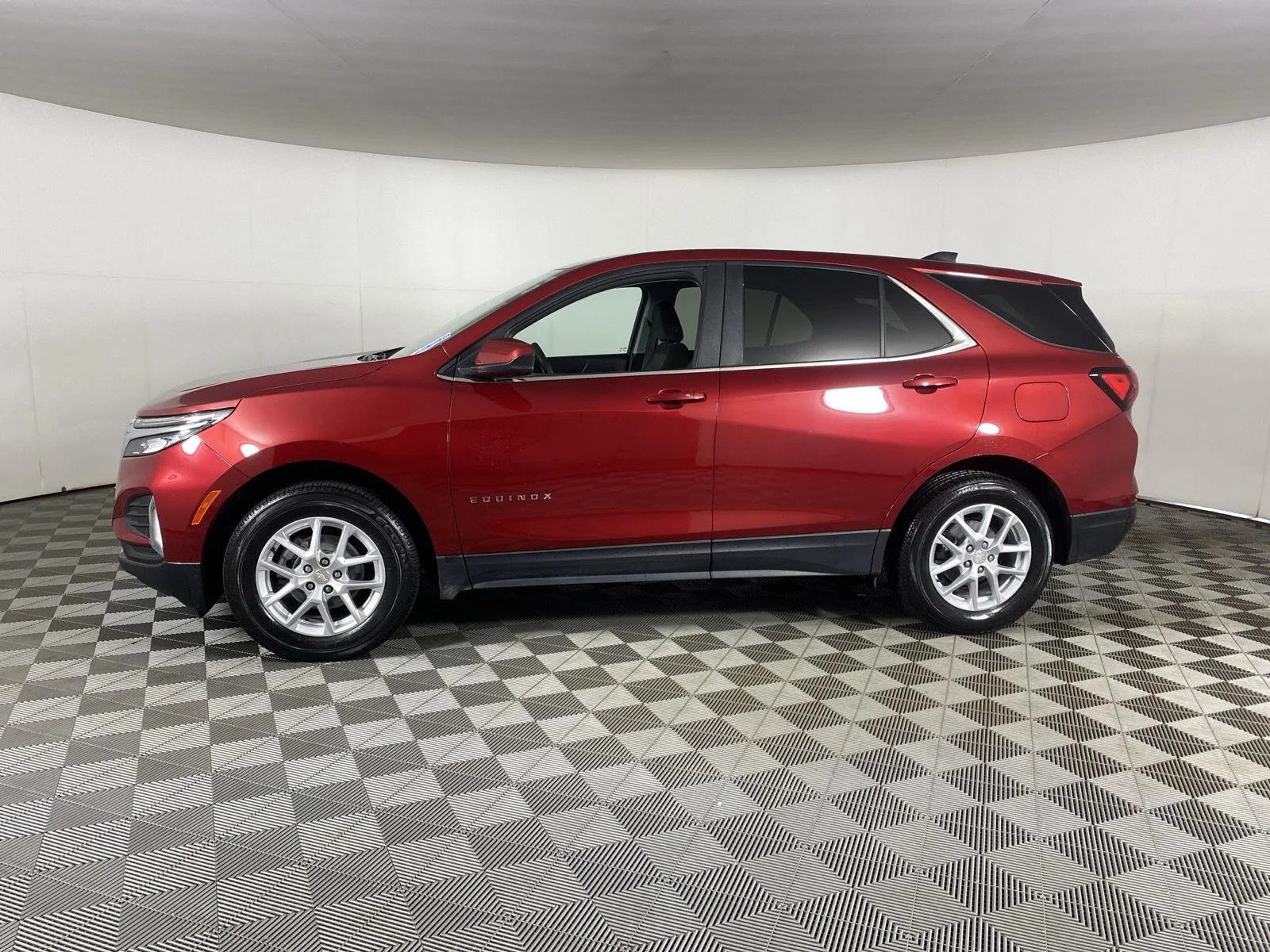 Used 2023 Radiant Red Tintcoat Chevrolet LT image 4