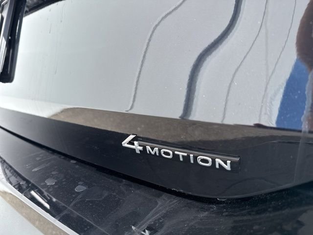 New 2026 Black Pearl Volkswagen 2.0T SE image 7