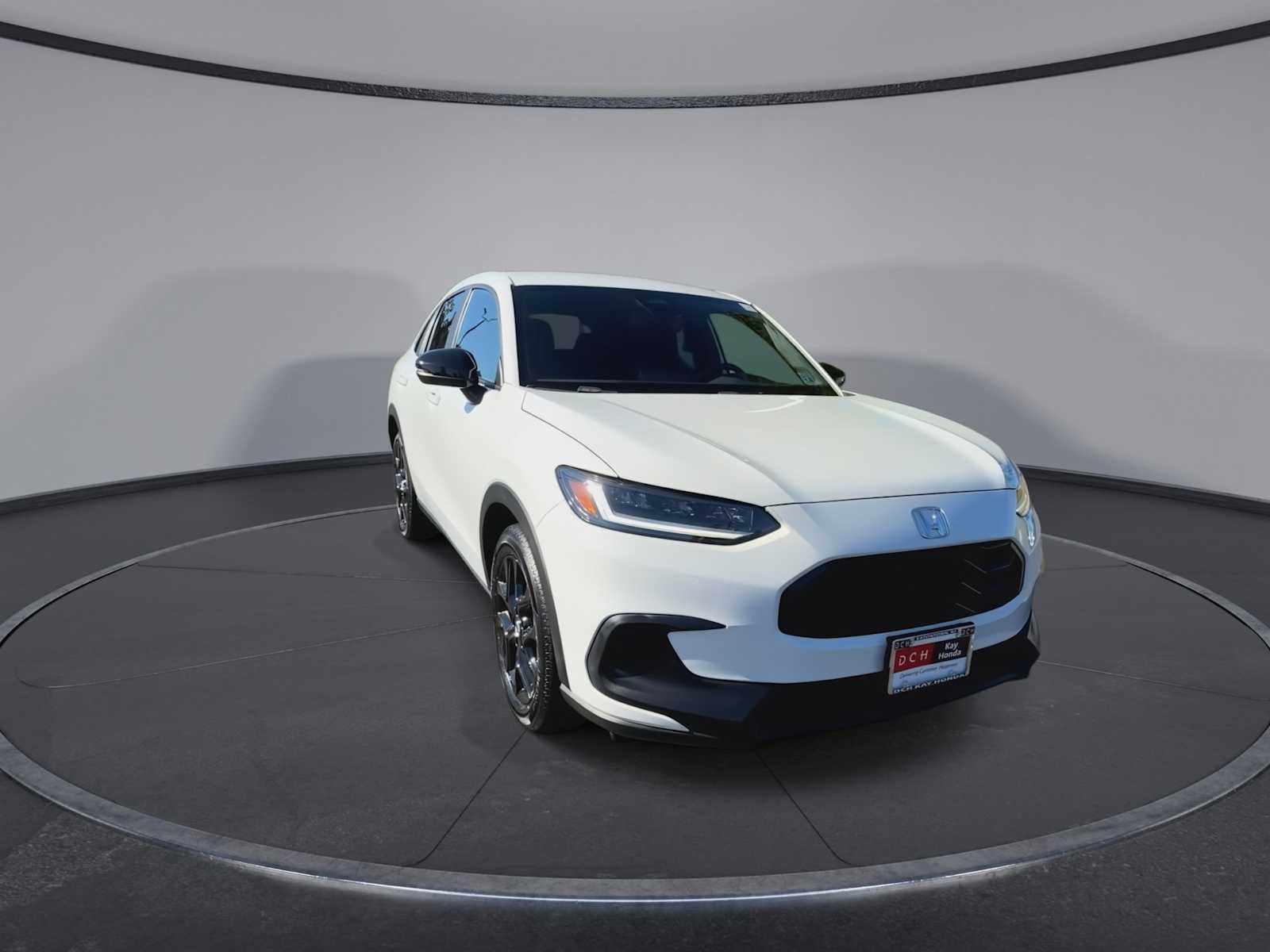 Used 2024 Platinum White Pearl Honda Sport image 2