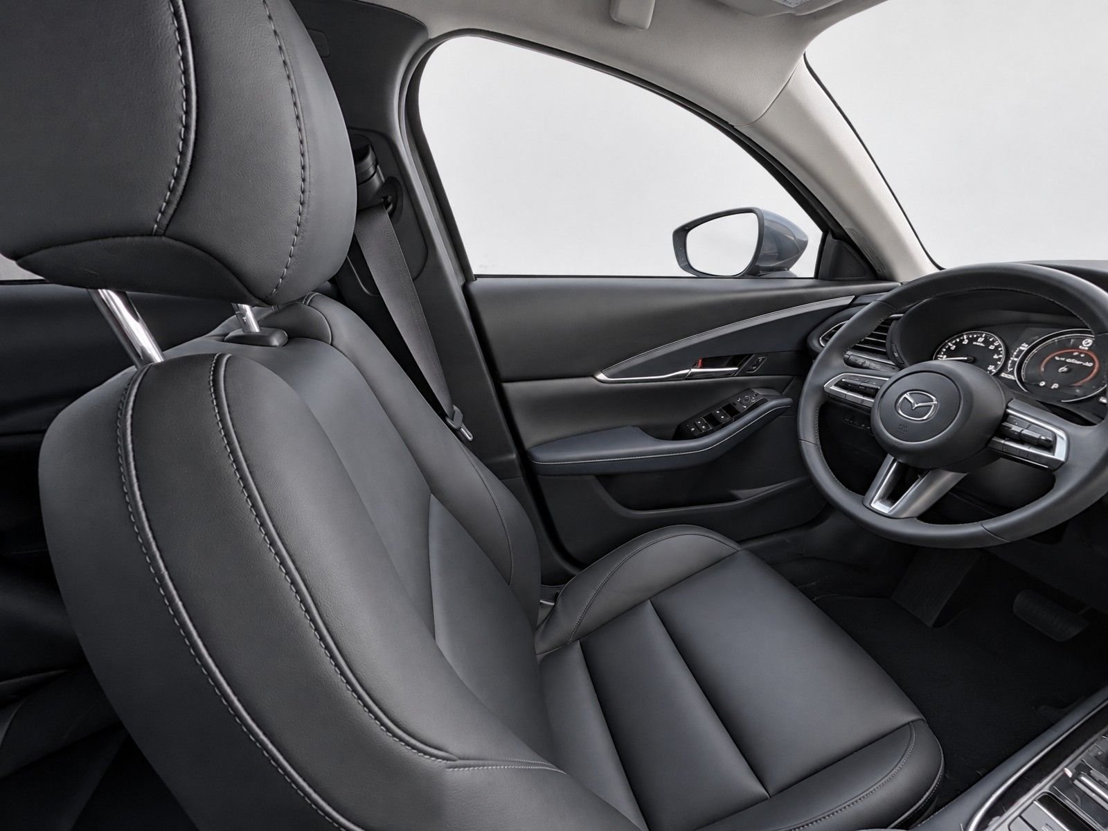 Used 2021 Machine Gray Metallic Mazda Preferred image 18